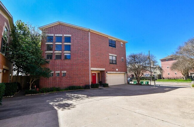 Foto del edificio - 9711 Marlive Ln