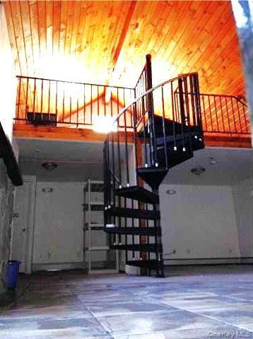 Building Photo - 13 Spring St