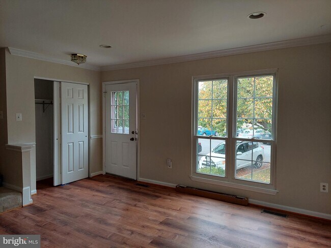 Building Photo - 14846 Hammersmith Cir