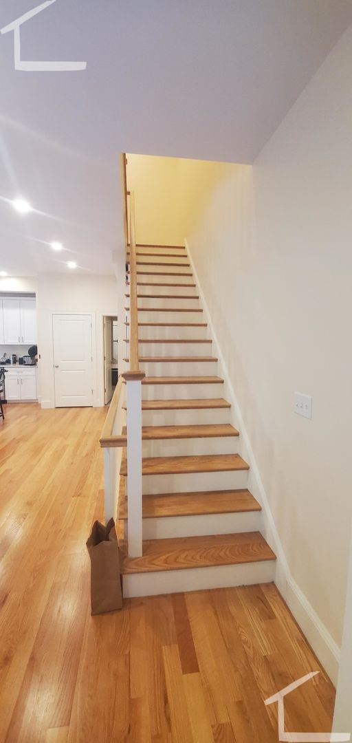 Building Photo - Brighton/St. E's 3bd2ba Townhouse - 9/1