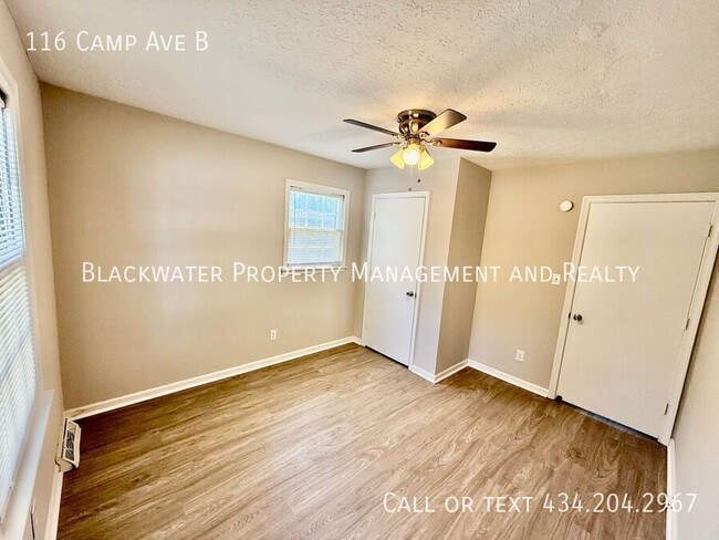 Building Photo - 116 Camp Ave