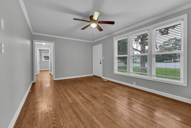 Foto del edificio - 143 N Meadow Dr