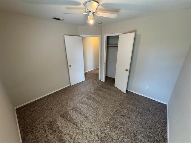 Foto del edificio - 9205 Lenox Dr