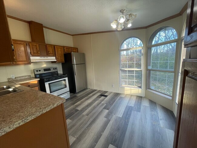 Foto del edificio - 1350 Pami St