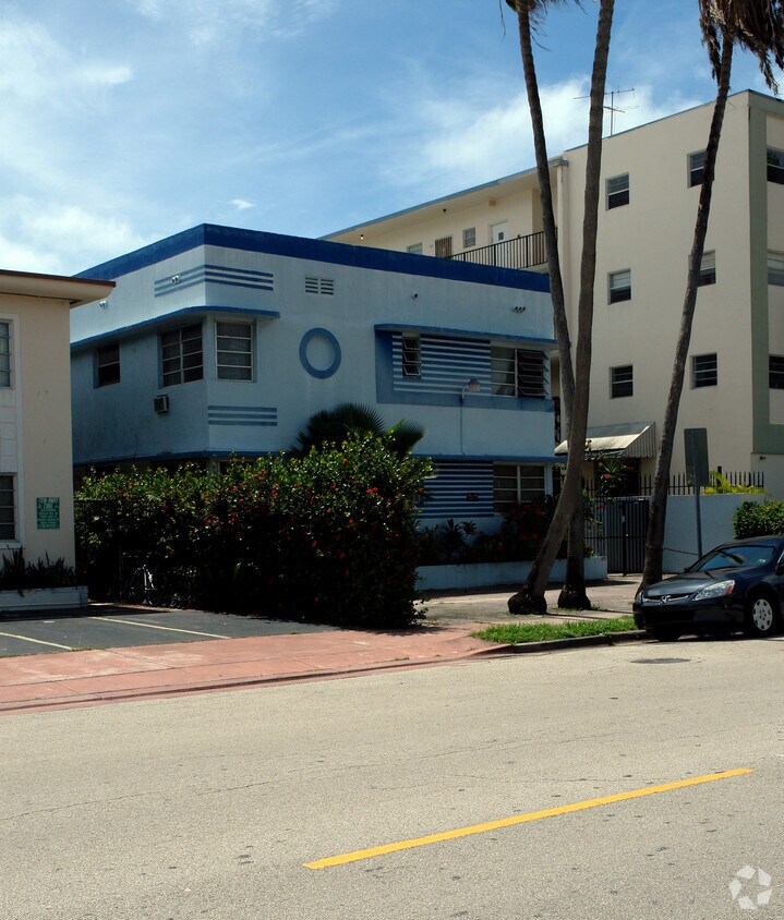 Building Photo - 711-715 Euclid Ave