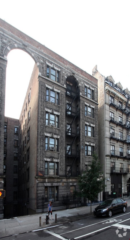 Building Photo - 772-778 St Nicholas Pl
