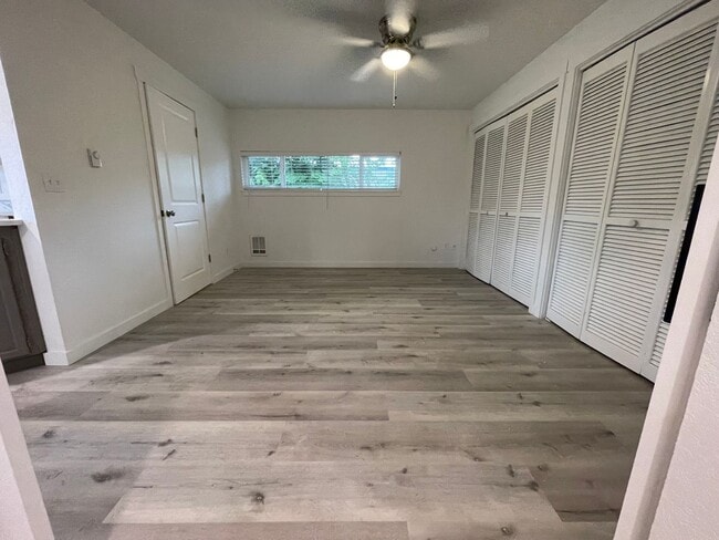 Building Photo - Completely updated 1 Bedroom ADU