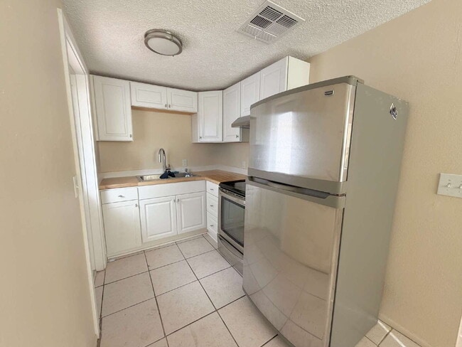 Foto del edificio - 1-Bed in Holiday, FL – Cozy 600 Sq Ft on Silver Spur Dr