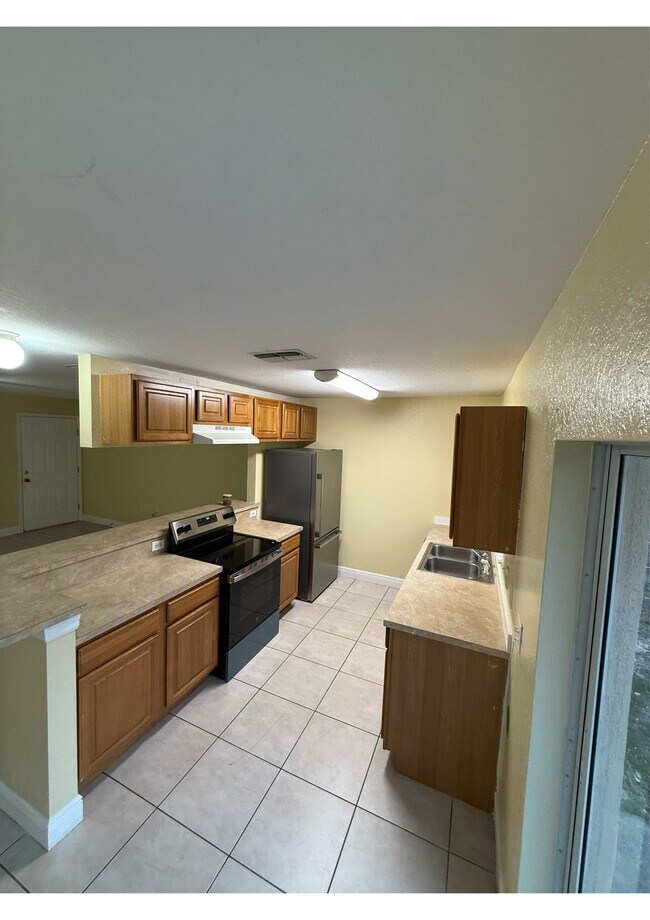 Cocina - 133 Wilson Way NE