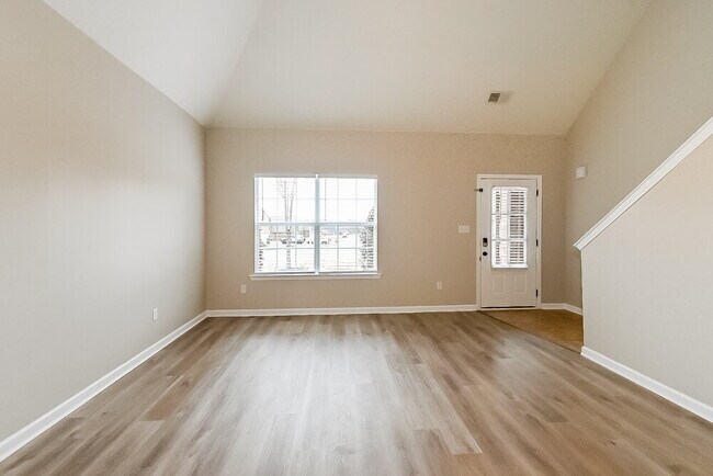 Foto del edificio - 663 Buttermilk Dr