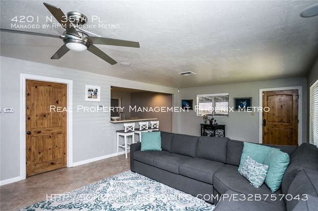 Building Photo - Perfectly Updated Mid Century Classic Home