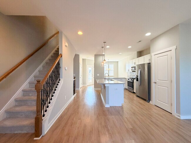 Foto del edificio - 6623 Perry Creek Rd