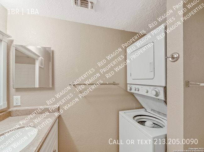 Photo - 11610 Vance Jackson Road413- House