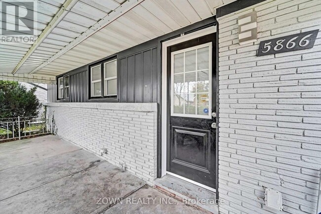 Building Photo - 5866 Valley Way