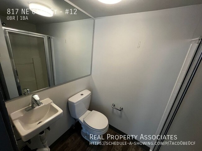 Foto del edificio - Affordable studio in desirable Roosevelt N...