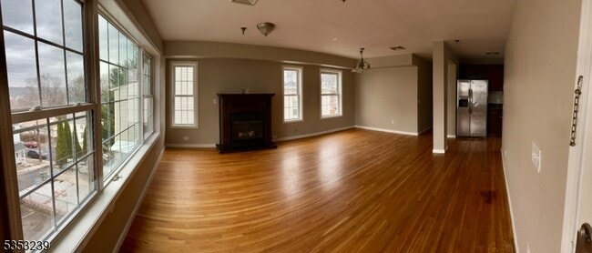Building Photo - 63 Garret St