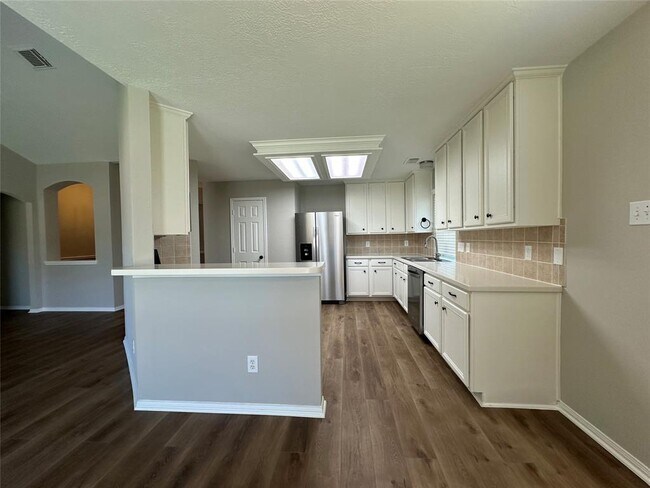Foto del edificio - 3031 Valley Ct