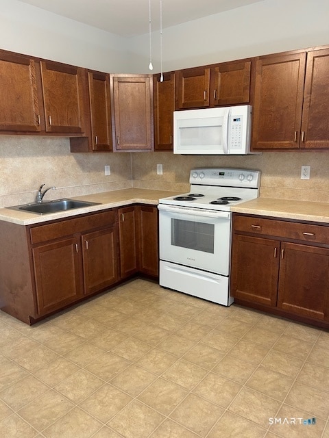 Building Photo - 227 Howe Ave