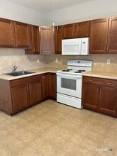 Building Photo - 227 Howe Ave