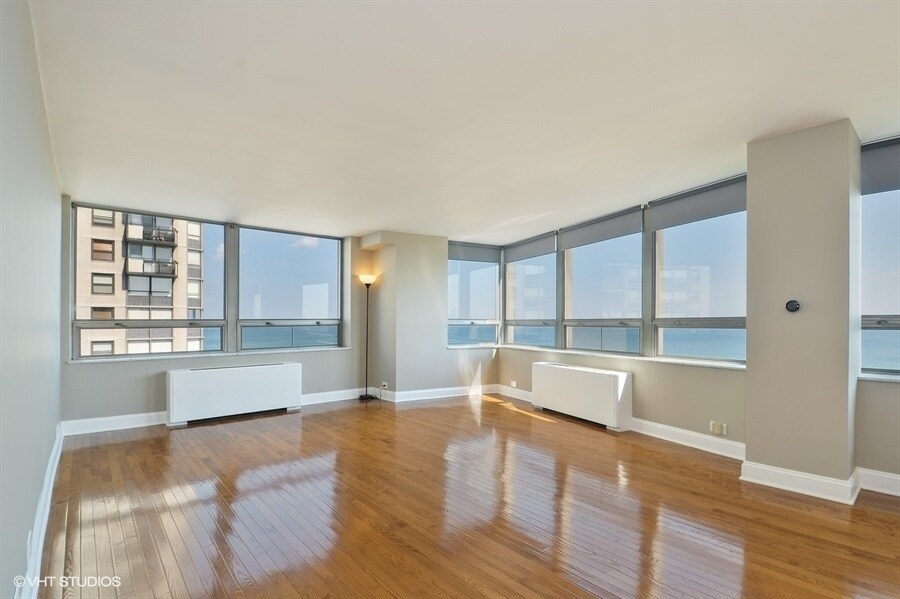 Foto principal - 5701 N Sheridan Rd