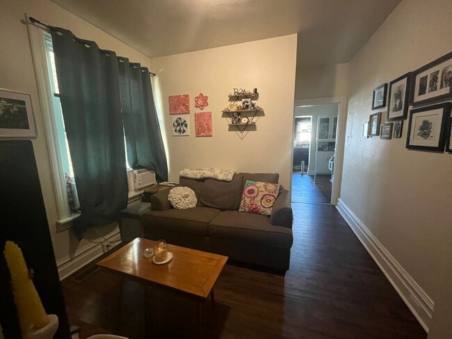 Foto del edificio - 404 4th St