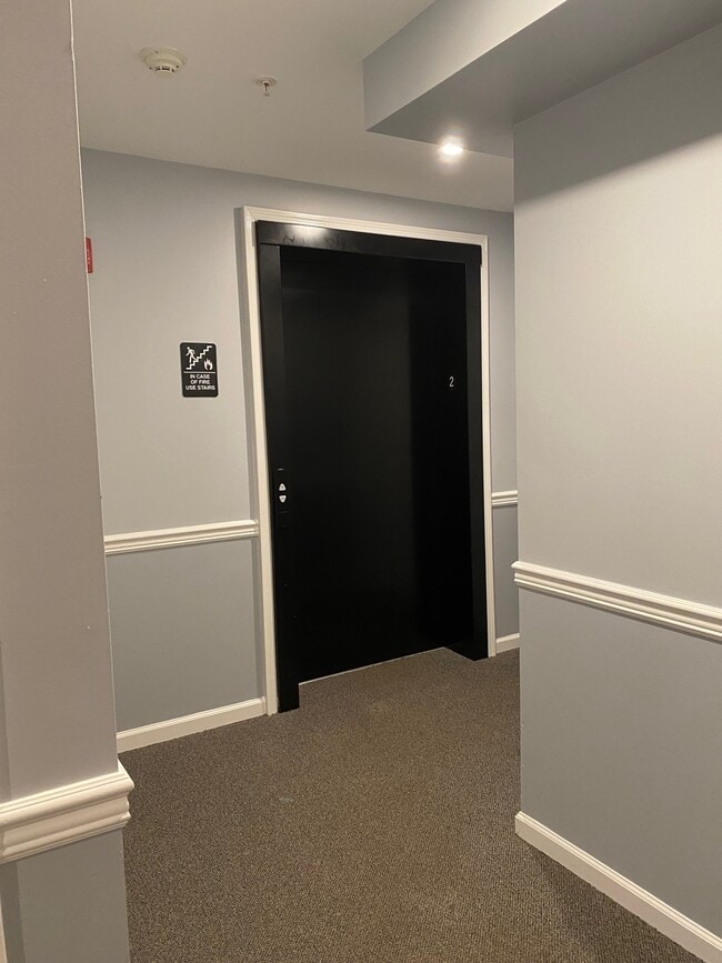 Elevator to 2nd floor Unit - 23 W Shore Trl