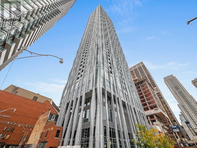 Building Photo - 1 Yorkville Ave