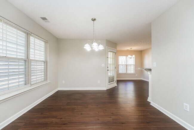 Foto del edificio - 3808 Summer Leigh Ct