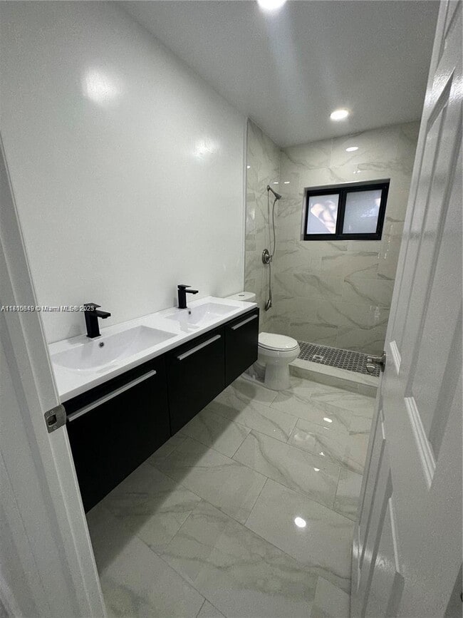 Foto del edificio - 2983 NW 191st Terrace