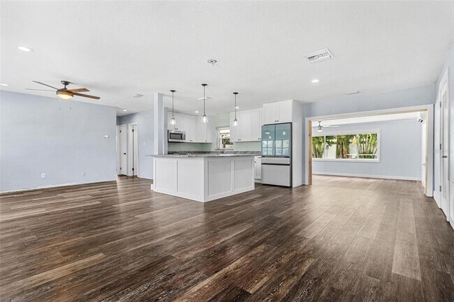 Foto del edificio - 5880 39th Ave N