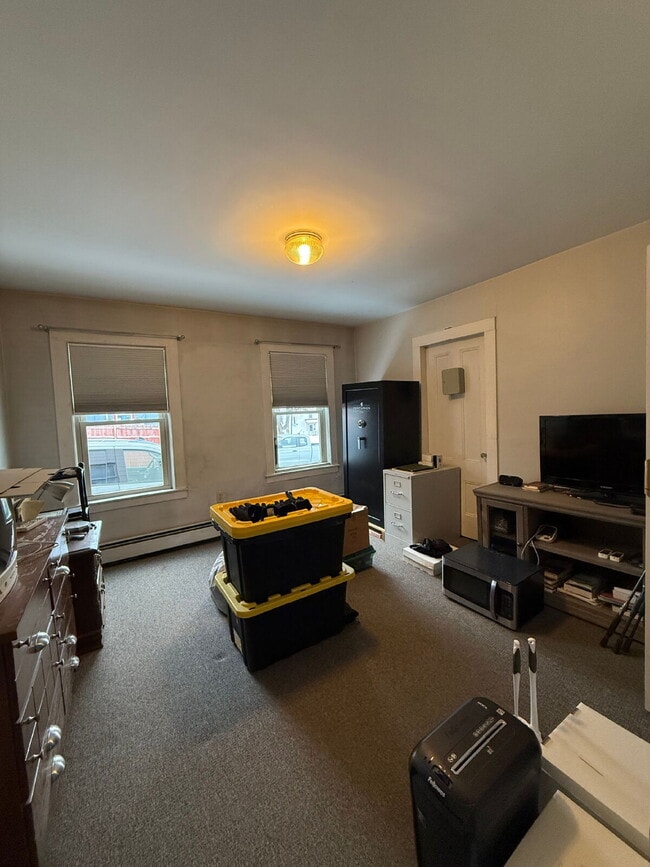 Building Photo - TOUR 6/19 3-4PM. Renovated first Floor 1-B...