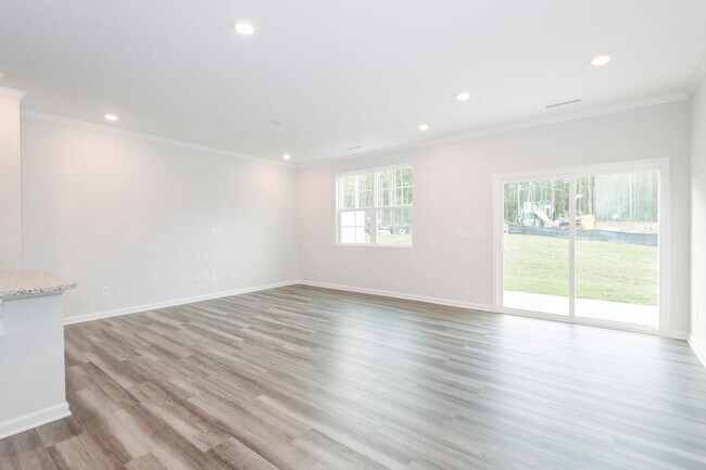 Foto del edificio - Beautiful 3 Bedroom 2.5 Bathroom Townhome ...