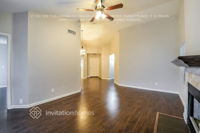 Foto del edificio - 3231 E Wescott Dr