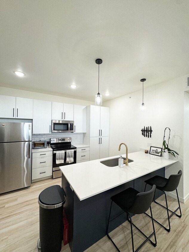 Primary Photo - Beautiful Condo For Rent In Rexburg!