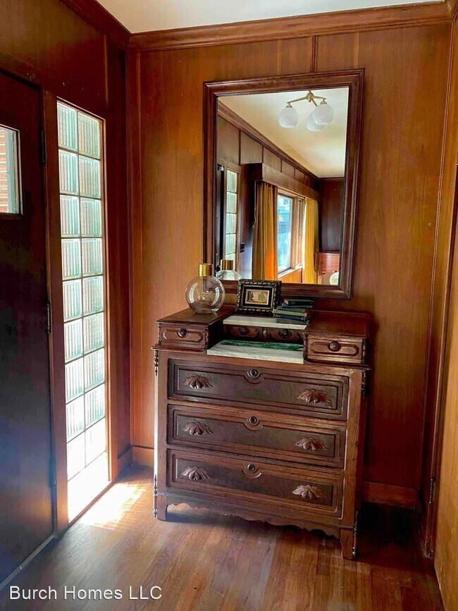 Foto del edificio - 3 br, 2 bath House - 606 Shadow Ln