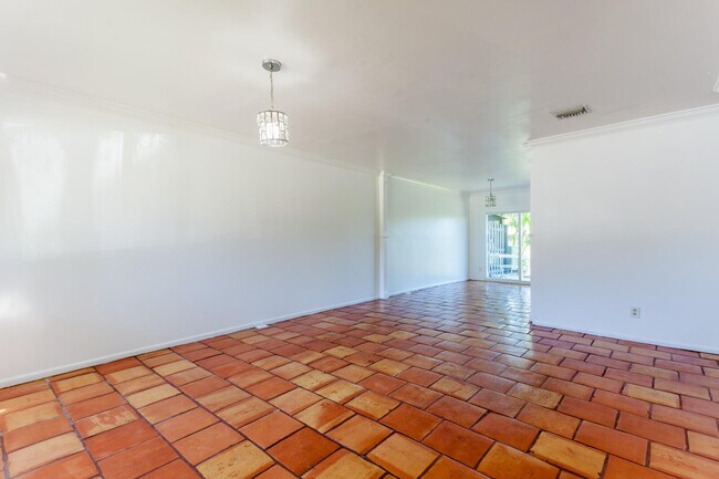 Foto del edificio - 3403 Poolside Dr