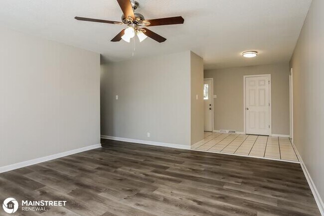 Building Photo - 813 RAUSCHER DR, BALLWIN, MO 63011