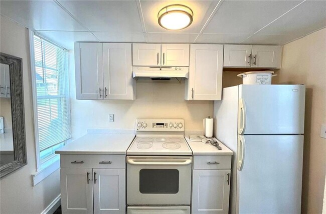 Foto del edificio - 191 Coggeshall Ave