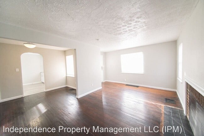 Building Photo - 3 br, 1 bath House - 1730 Wesleyan Road