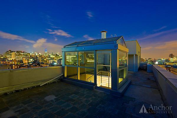 Building Photo - 88 Laight St