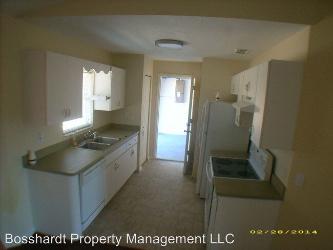 Building Photo - 3 br, 2 bath House - 17 Spring Place