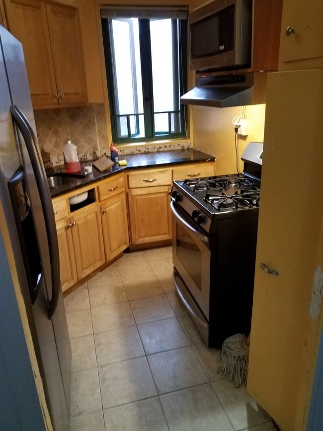Foto del edificio - 1565 Unionport Rd