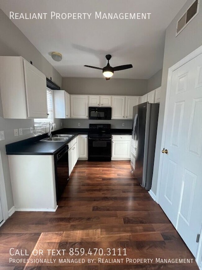 Foto del edificio - 120 Leatherwood Ln