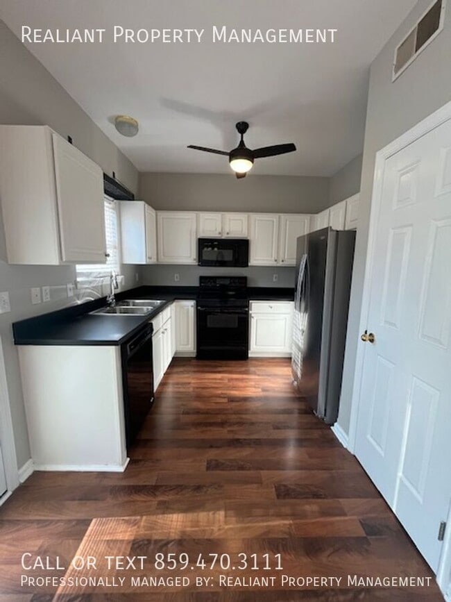 Photo - 120 Leatherwood Ln House