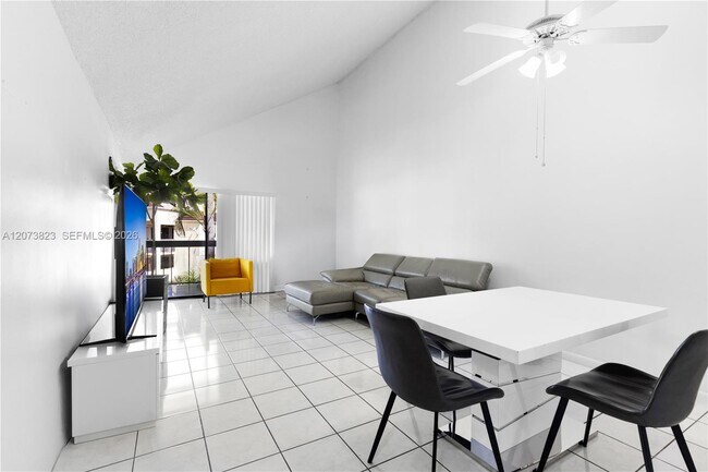 Building Photo - 12990 SW 88th Ln