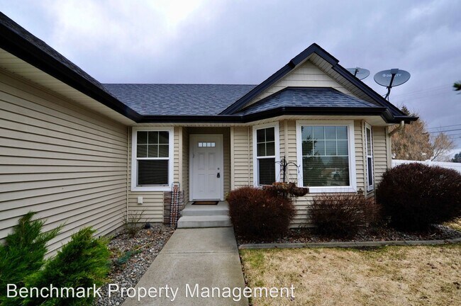 Building Photo - 4 br, 2 bath House - 10357 N Zenith Street