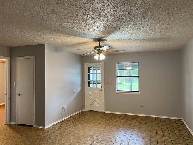 Foto del edificio - 717 Porter St