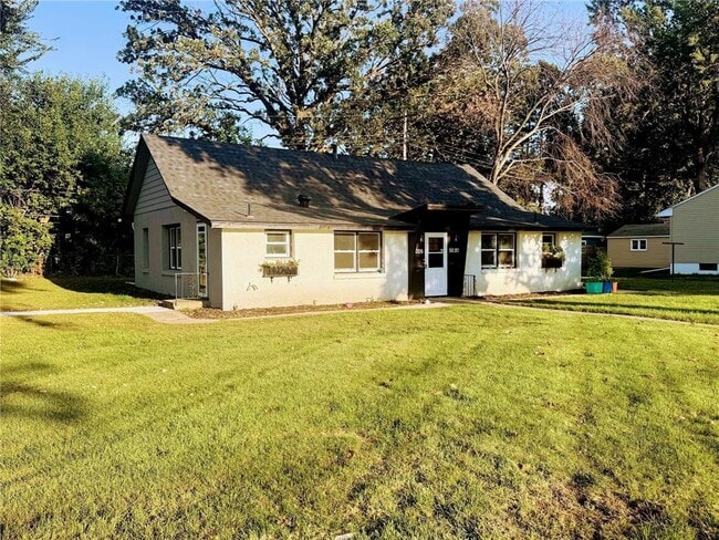 Foto del edificio - 5020 Welcome Ave N