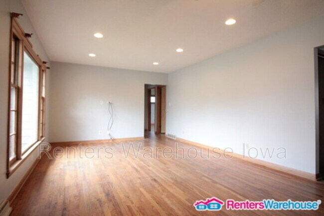 Building Photo - 801 14th St