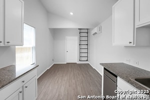 Building Photo - 7169 Elm Cv
